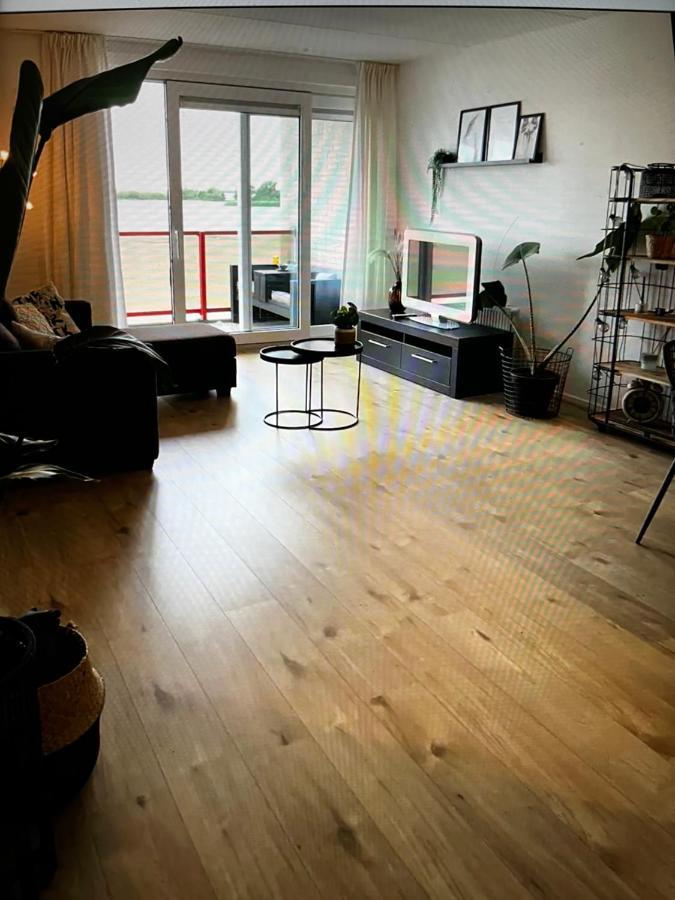 Appartement Zuiderzeestate Makkum Esterno foto
